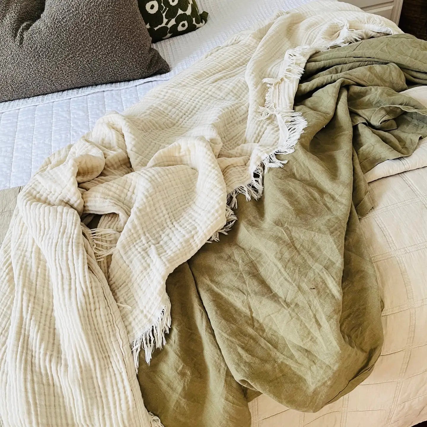 Mama and Tochter Organic Cotton Muslin 4 Layer Throw Blanket - Oatmeal